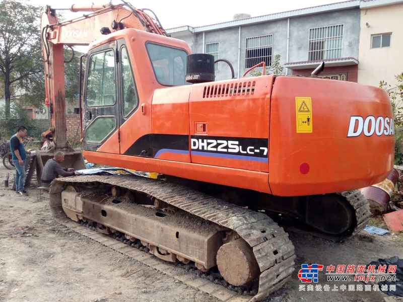 山西出售转让二手8730小时2008年斗山DH220LC挖掘机