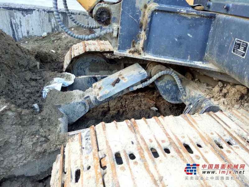 山西出售转让二手7000小时2012年柳工CLG906D挖掘机