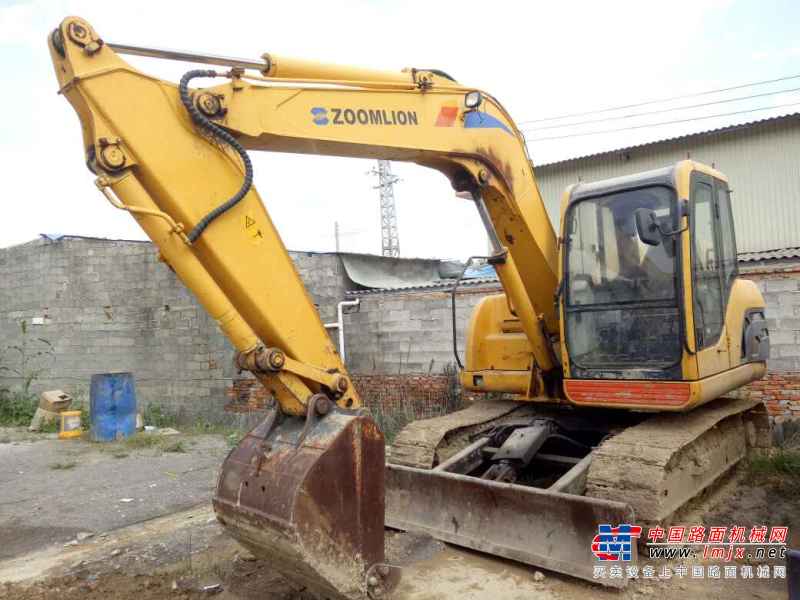 云南出售转让二手2350小时2010年中联重科ZE80E挖掘机