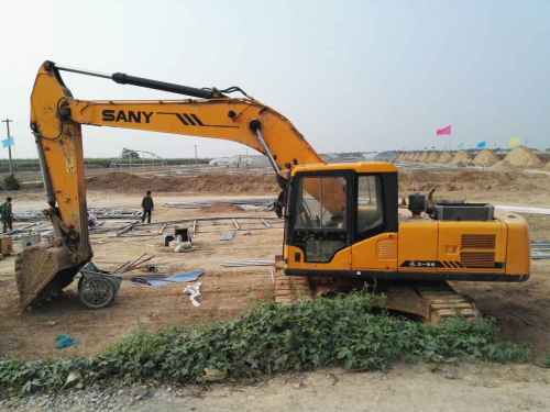 陕西出售转让二手7000小时2010年三一重工SY235C挖掘机