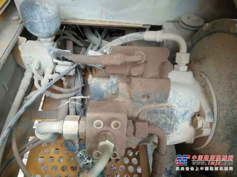 云南出售转让二手9160小时2010年龙工LG6060挖掘机