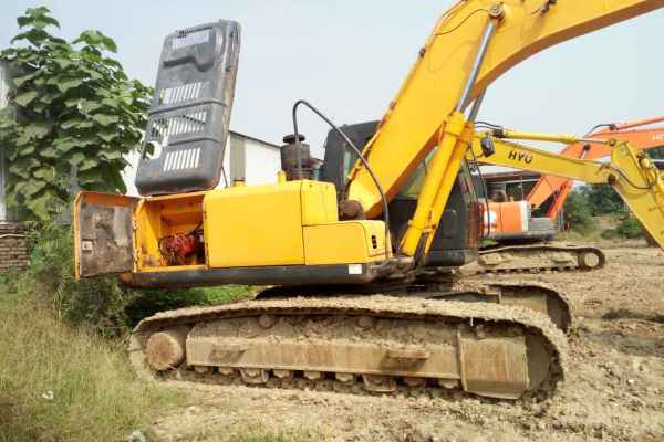 陕西出售转让二手3500小时2013年现代R225LC挖掘机