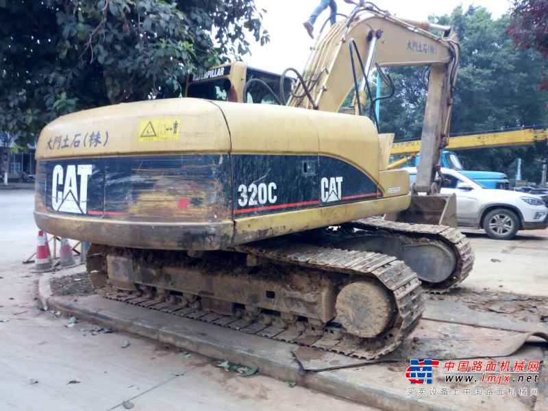 云南出售转让二手12000小时2006年卡特彼勒320C挖掘机
