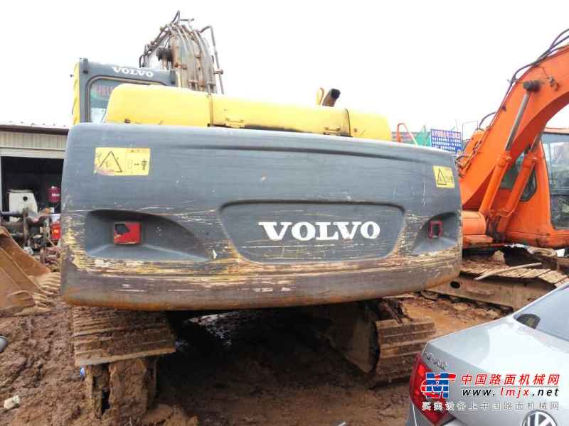 云南出售转让二手8000小时2007年沃尔沃EC210BLC挖掘机