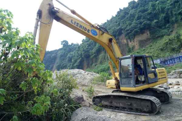 云南出售转让二手6590小时2012年力士德SC210挖掘机