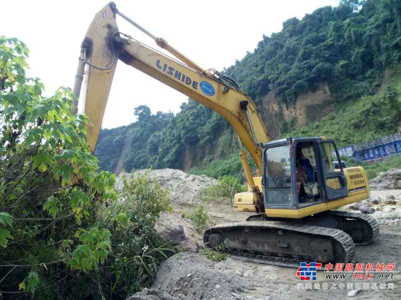 云南出售转让二手6590小时2012年力士德SC210挖掘机