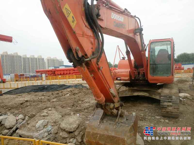 山西出售转让二手12000小时2006年斗山DH220LC挖掘机