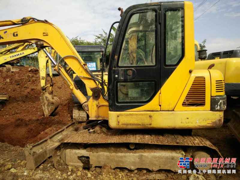 云南出售转让二手7800小时2010年龙工LG6060挖掘机