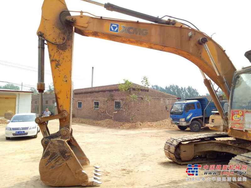 山西出售转让二手7900小时2011年徐工XE260C挖掘机