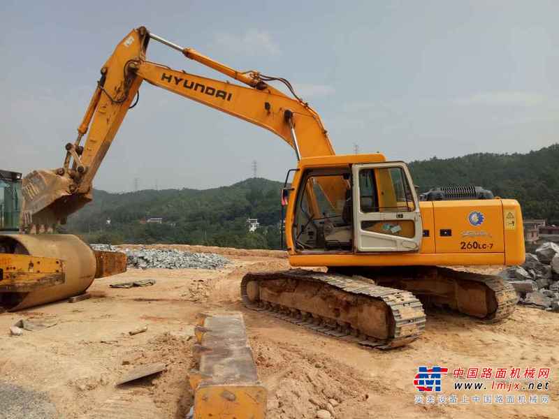 江西出售转让二手19000小时2008年现代R225LC挖掘机