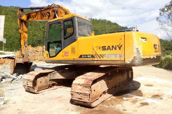 江西出售转让二手5899小时2012年三一重工SY215C挖掘机