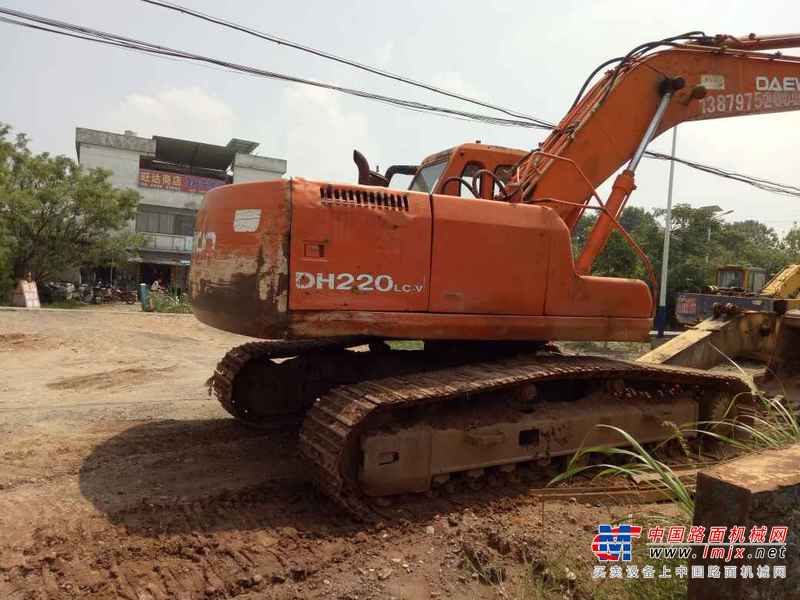 江西出售转让二手18000小时2005年大宇DH220LC挖掘机