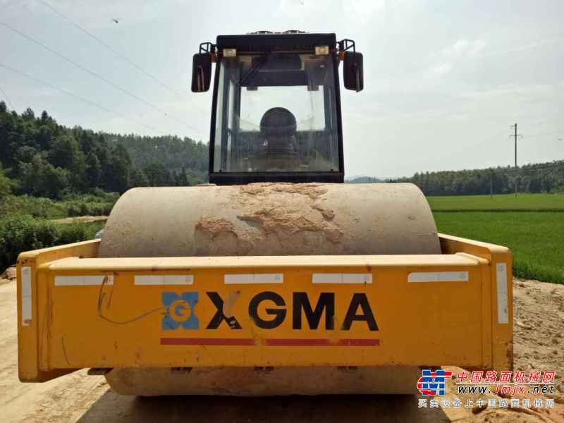 江西出售转让二手6000小时2013年厦工XG823挖掘机