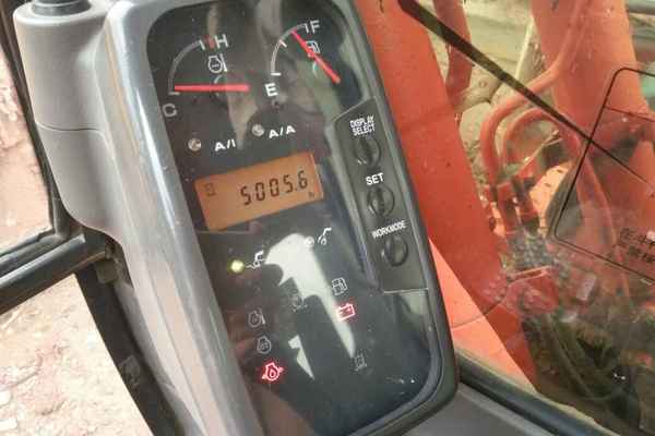 云南出售转让二手5005小时2011年日立EX120挖掘机