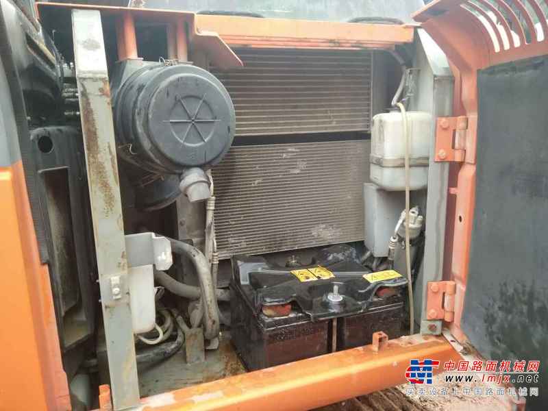 云南出售转让二手5005小时2011年日立EX120挖掘机