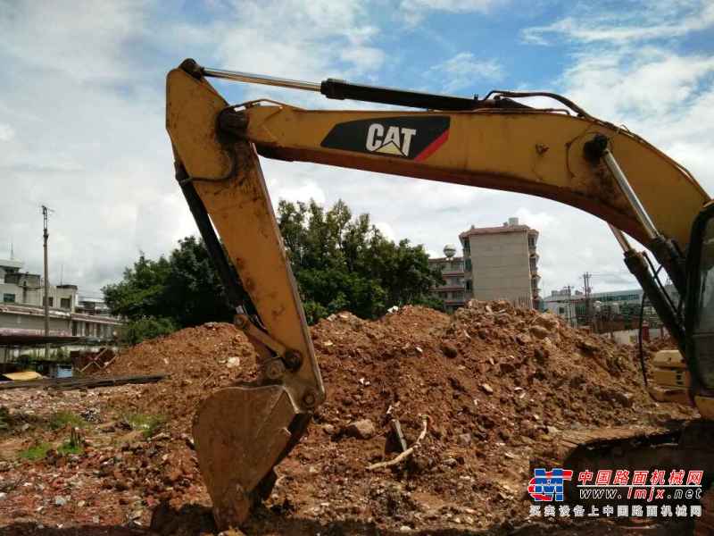 云南出售转让二手10529小时2009年卡特彼勒320D挖掘机