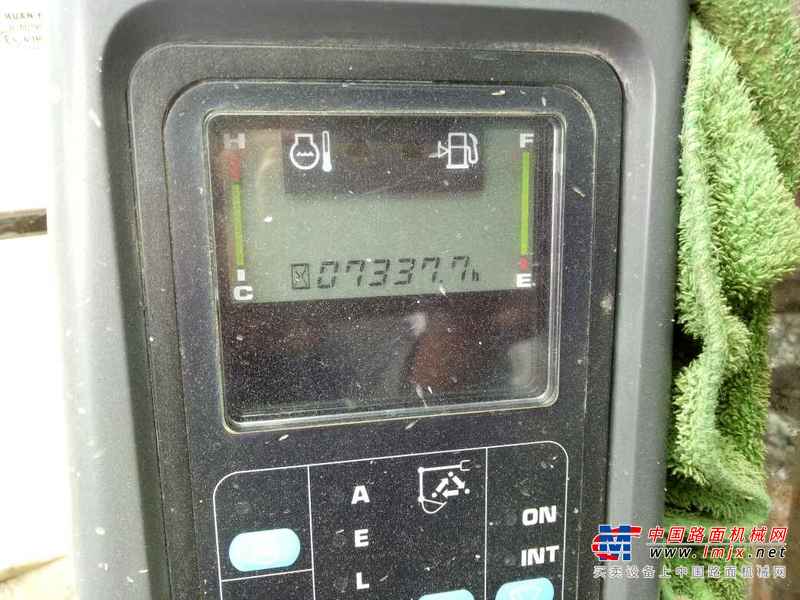 云南出售转让二手7337小时2011年小松PC130挖掘机