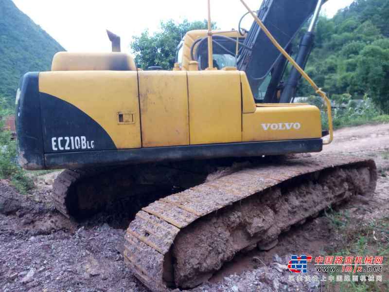 云南出售转让二手13000小时2007年沃尔沃EC210B挖掘机