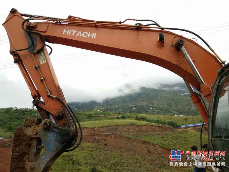 云南出售转让二手10800小时2009年日立ZX210LC挖掘机