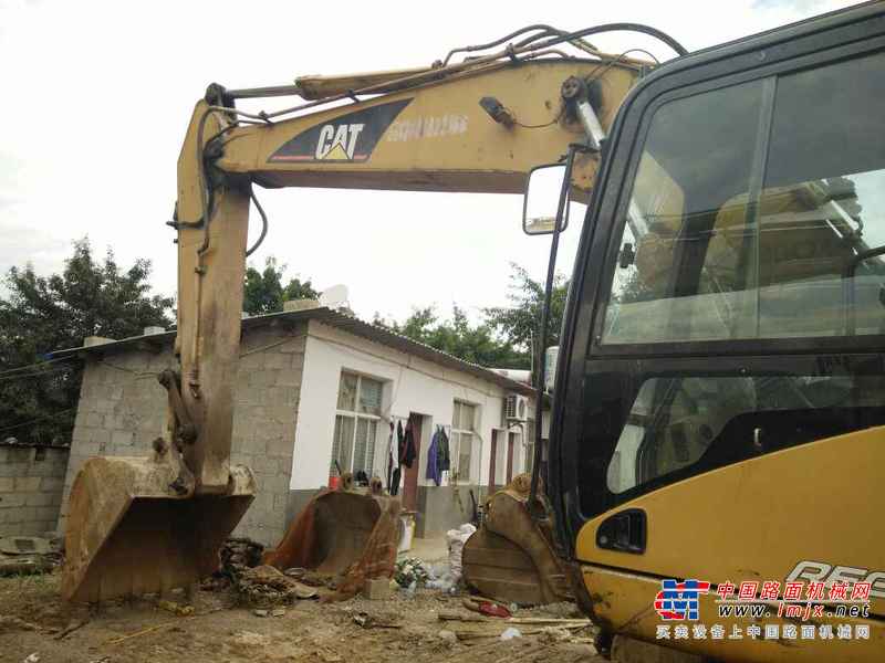 云南出售转让二手14200小时2005年卡特彼勒320C挖掘机