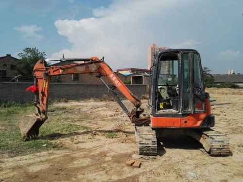 陕西出售转让二手7000小时2011年日立ZX50U挖掘机