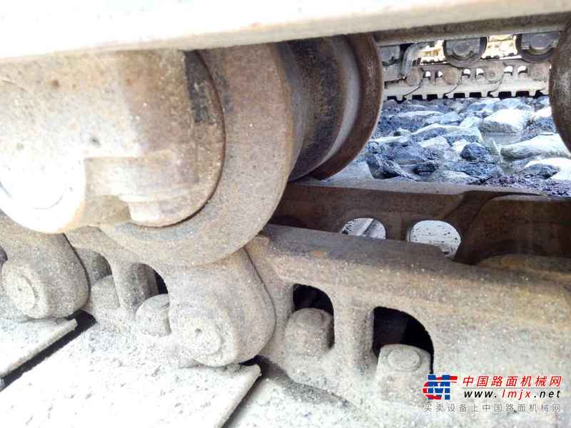 云南出售转让二手1438小时2015年龙工LG6220D挖掘机