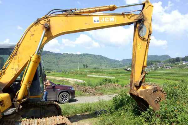 云南出售转让二手6200小时2009年山重建机JCM913C挖掘机