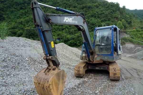 云南出售转让二手7689小时2011年恒天九五重工JV70挖掘机
