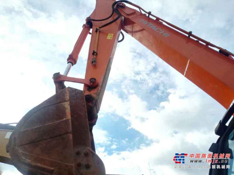 云南出售转让二手600小时2014年日立ZX120挖掘机