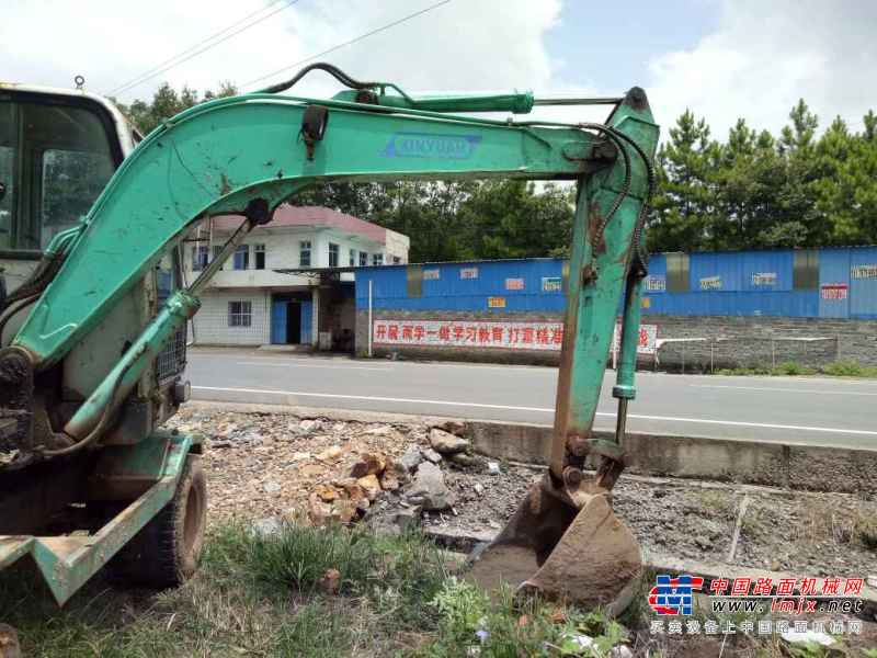 江西出售转让二手8000小时2011年新源机械轮挖65W挖掘机