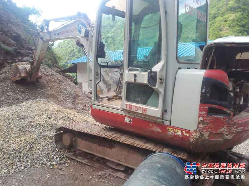 云南出售转让二手8000小时2011年竹内TB160C挖掘机