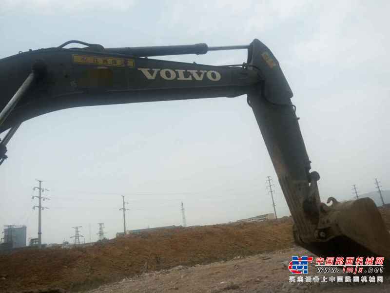 江西出售转让二手7500小时2012年沃尔沃EC240BLC挖掘机