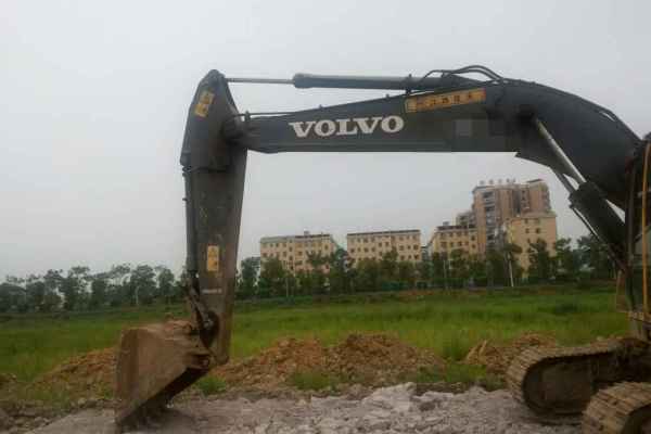 江西出售转让二手7500小时2012年沃尔沃EC240BLC挖掘机