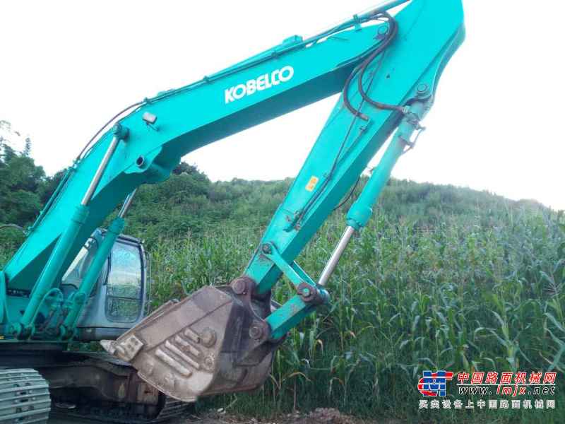 云南出售转让二手16555小时2004年神钢SK330挖掘机
