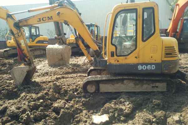 陕西出售转让二手4800小时2011年山重建机JCM906D挖掘机