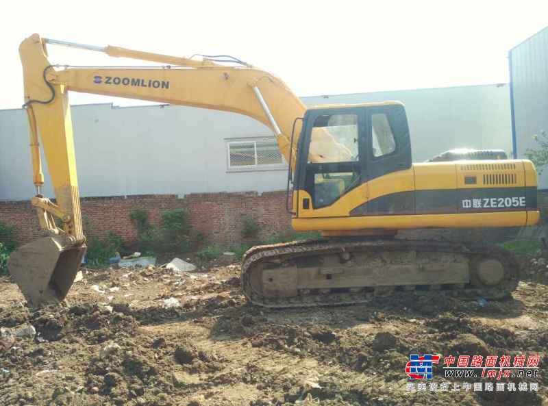 陕西出售转让二手4509小时2010年中联重科ZE205E挖掘机