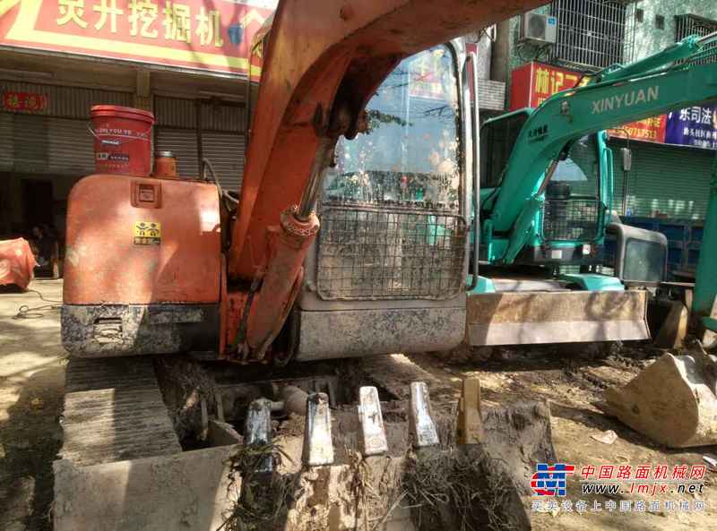 广东出售转让二手8500小时2011年新源机械XY60挖掘机