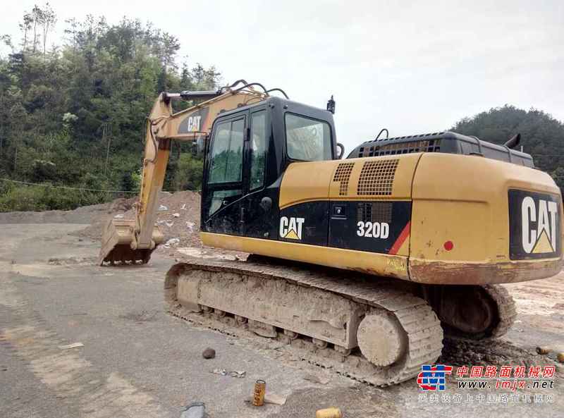 湖北出售转让二手5700小时2012年卡特彼勒320D挖掘机