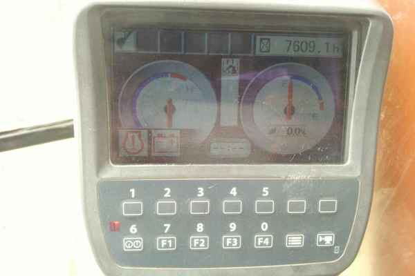 陕西出售转让二手7609小时2011年日立ZX240挖掘机