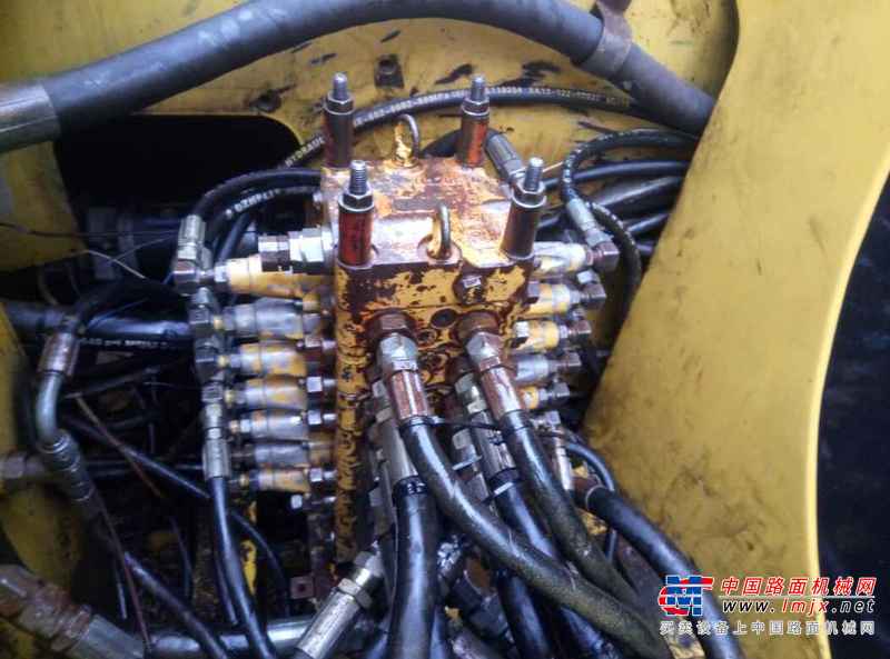 广东出售转让二手12800小时2003年小松PC60挖掘机