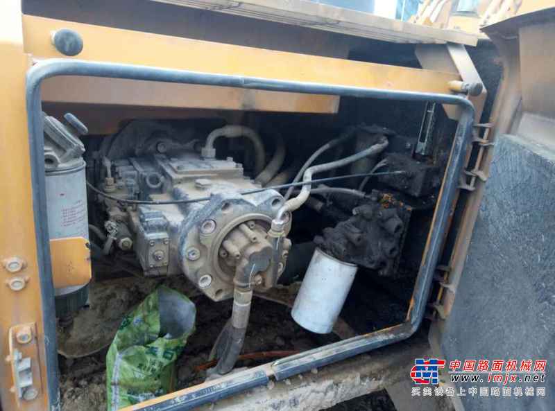 河南出售转让二手5600小时2011年三一重工SY215C挖掘机
