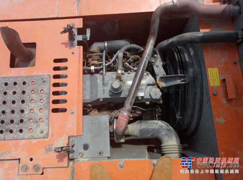 河南出售转让二手7500小时2010年日立ZX240挖掘机