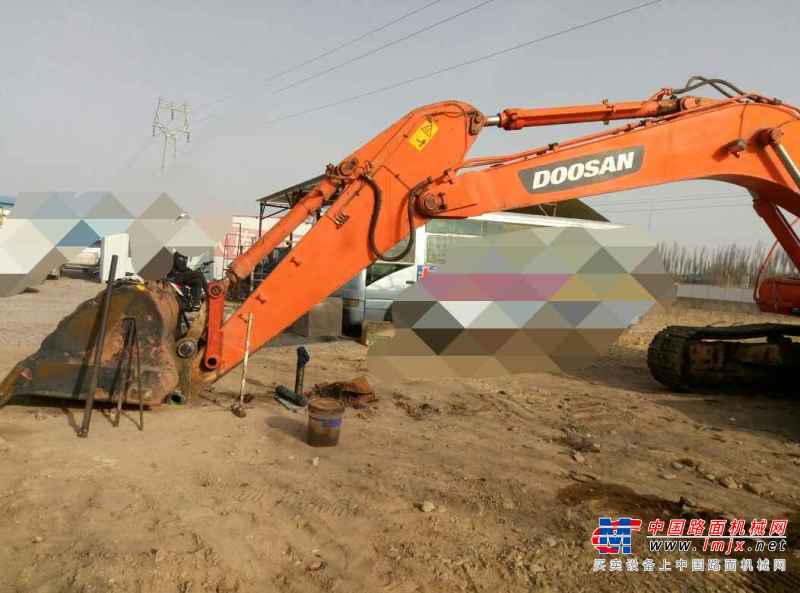 宁夏出售转让二手5200小时2013年斗山DH300LC挖掘机