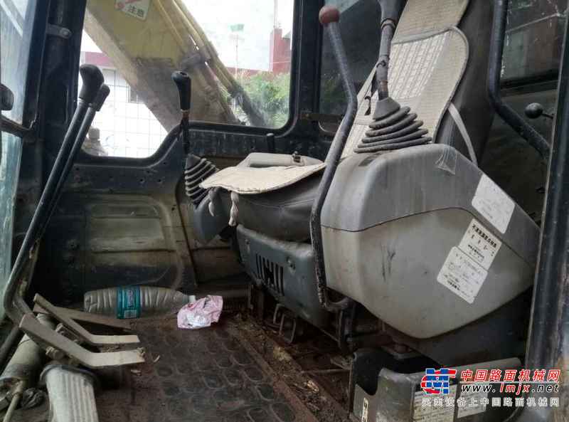 广东出售转让二手11000小时2003年小松PC60挖掘机