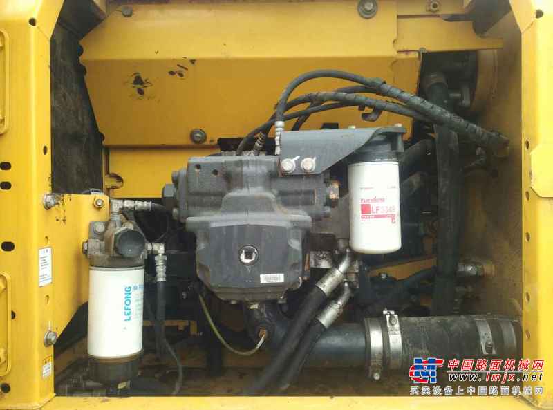 陕西出售转让二手5067小时2011年小松PC240LC挖掘机