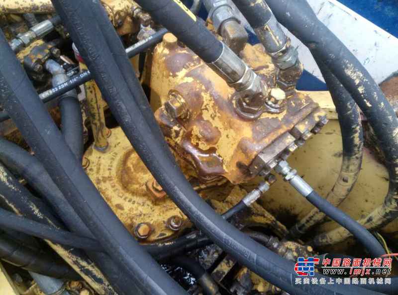 广东出售转让二手13000小时2003年小松PC150挖掘机