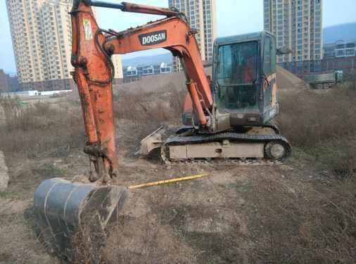 陕西出售转让二手4400小时2009年斗山DH60挖掘机