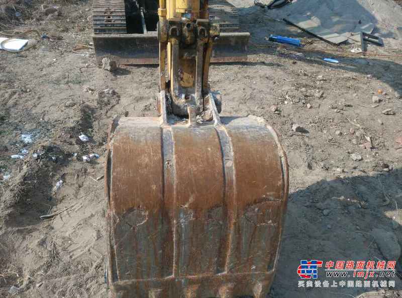 陕西出售转让二手3770小时2012年山重建机JCM906D挖掘机