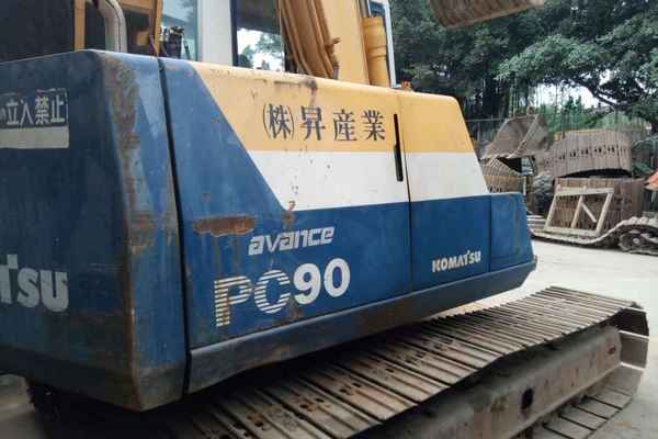 广东出售转让二手8000小时2003年小松PC60挖掘机