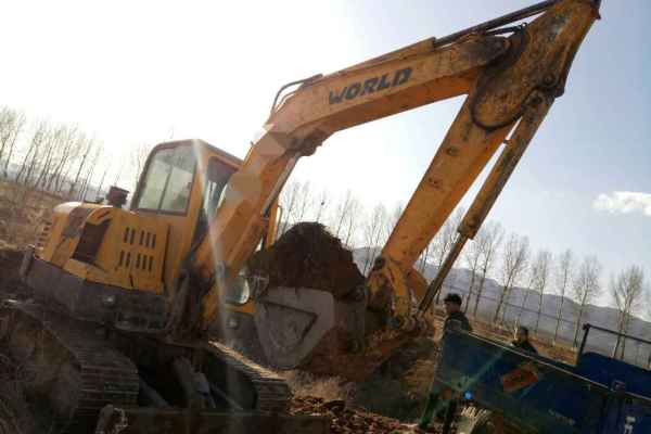 山西出售转让二手5700小时2012年沃得重工W260挖掘机